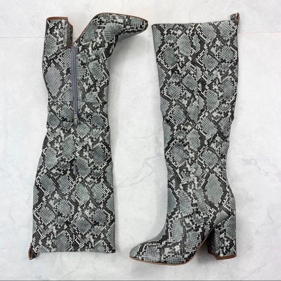 [Steve Madden] Rouge Blue Snake Skin Boots - Picture 1 of 3